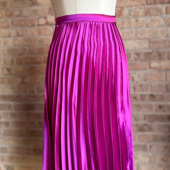 Half-length Skirt Women's Purple Pleated Skirt, Small Skirt, High-Waisted A-Line Skirt, Thin Skirt